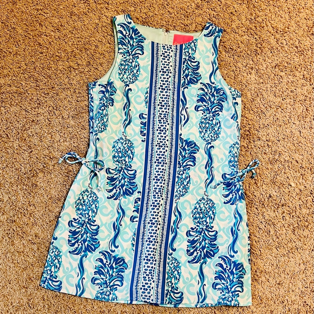 Lilly Pulitzer Donna Romper size 4. Perfect condition - like new!!